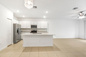 4519 Hollister Ave in Greenacres, FL - Building Photo - Building Photo