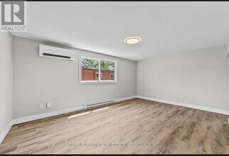 400 Scenic Dr in London, ON - Building Photo - Building Photo