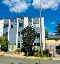 2516 S Dearborn St in Seattle, WA - Building Photo