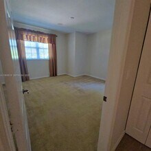 2136 NW 4th St in Fort Lauderdale, FL - Building Photo - Building Photo