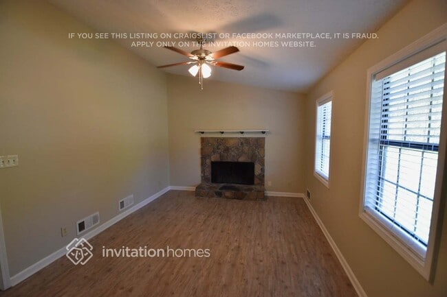 373 Rustic Ridge Cir in Lawrenceville, GA - Foto de edificio - Building Photo