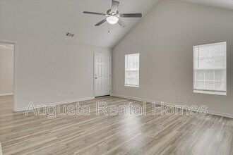 4728 Laural Oak Dr in Hephzibah, GA - Building Photo - Building Photo
