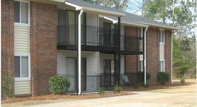 North Oaks Apartments in Conway, SC - Building Photo - Building Photo