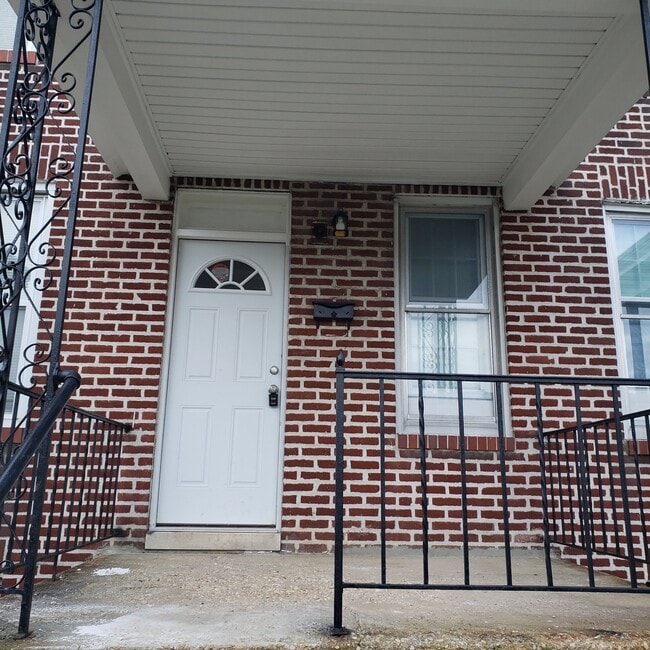 3317 Lyndale Ave in Baltimore, MD - Building Photo - Building Photo