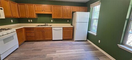 1036 Plantation Way in Kennesaw, GA - Building Photo - Building Photo