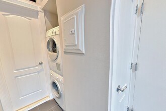 250 Mott St in New York, NY - Building Photo - Building Photo