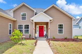 72 Miry Creek Ln in Clinton, NC - Building Photo - Building Photo