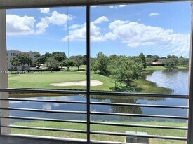 9470 Live Oak Pl in Davie, FL - Building Photo