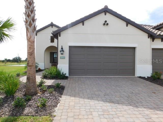 11221 McDermott Ct in Englewood, FL - Foto de edificio