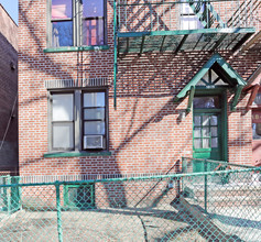 18-19 Ditmars Blvd in Astoria, NY - Building Photo - Building Photo