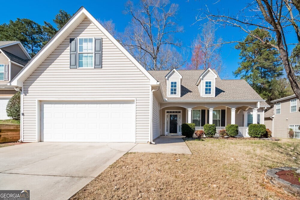 329 Westhill Dr in Newnan, GA - Building Photo