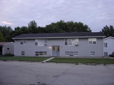 504 Fillmore in La Porte City, IA - Building Photo