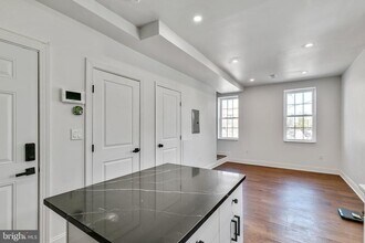 835 Corinthian Ave-Unit -3 in Philadelphia, PA - Building Photo - Building Photo