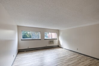 Brookside Apartment Homes in Bristol, CT - Foto de edificio - Interior Photo