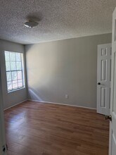 385 Woodside Dr, Unit 302 in Altamonte Springs, FL - Building Photo - Building Photo