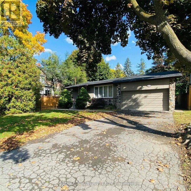 property at 15 Whitelock Crescent