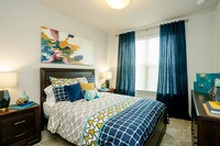 The Pointe at West Lake photo'