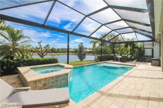 14849 Windward Ln in Naples, FL - Foto de edificio - Building Photo
