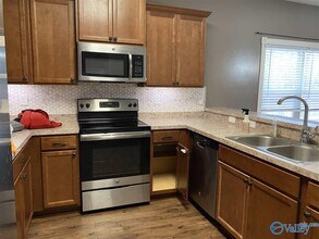 30066 Abbeywood Ln in Harvest, AL - Building Photo - Building Photo