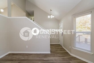 7351 N Mulberry Dr in Kansas City, MO - Building Photo - Building Photo