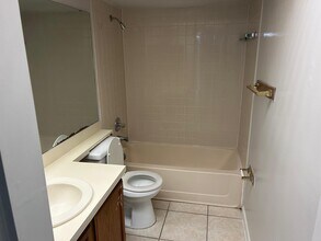 6742 Periwinkle Dr in Jacksonville, FL - Building Photo - Building Photo