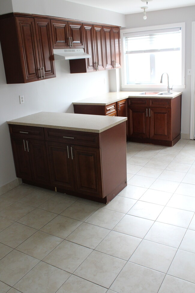 property at 2170 Auclair Rue