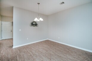 88 Diebel Dr in Victoria, TX - Building Photo