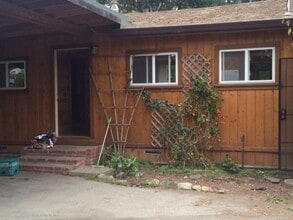 1029 Austin Ave in Pacific Grove, CA - Building Photo - Building Photo