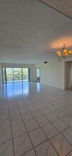 3300 N Palm Aire Dr in Pompano Beach, FL - Building Photo - Building Photo