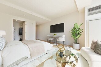 2 Earhart St in Cambridge, MA - Building Photo - Building Photo