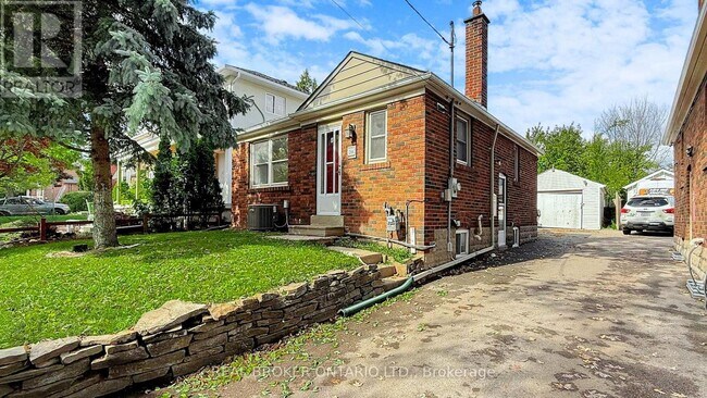 property at 164 William St