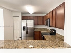 8850 NW 97th Ave, Unit 103 in Doral, FL - Building Photo