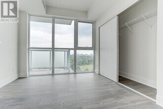 188-1188 Fairview Mall Dr in Toronto, ON - Building Photo - Building Photo