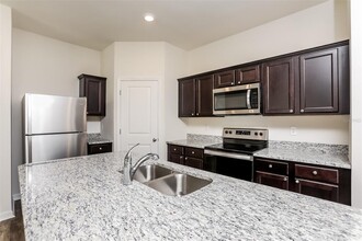 3006 Neverland Dr in New Smyrna Beach, FL - Building Photo - Building Photo