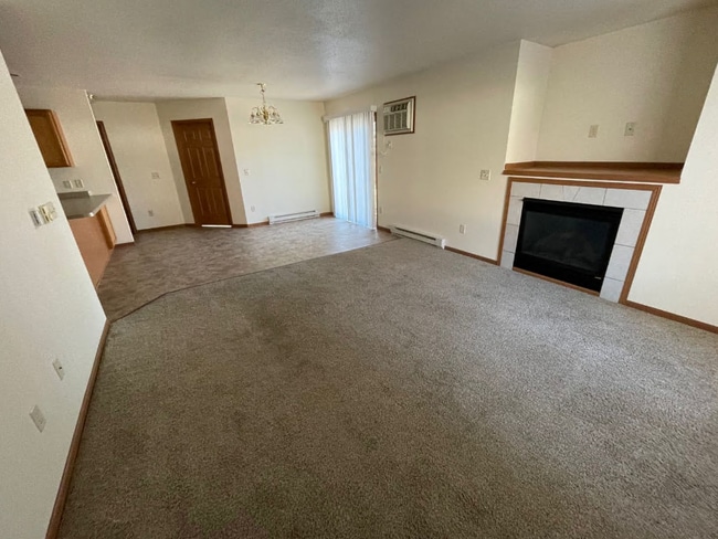4113 Echo Valley Dr in Eau Claire, WI - Building Photo - Building Photo