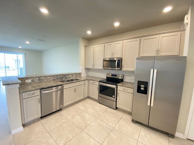 3912 Plainview Dr in Orlando, FL - Building Photo - Building Photo