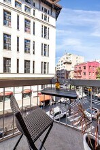 184 Thompson St in New York, NY - Building Photo - Building Photo