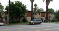 6126 Woodman Ave in Van Nuys, CA - Building Photo - Building Photo