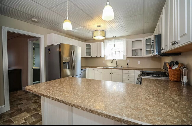 615 Harvard St, Unit 2