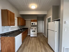 820 S Summit Ave in Bremerton, WA - Building Photo - Building Photo