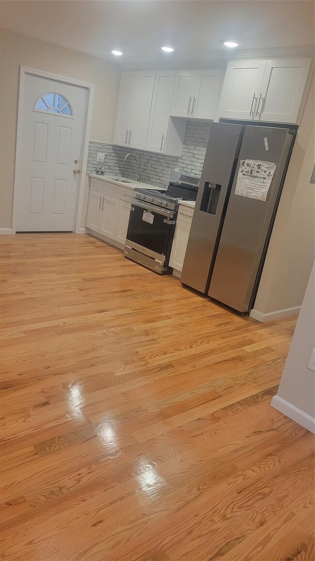 14218 Hook Creek Blvd in Queens, NY - Building Photo - Building Photo