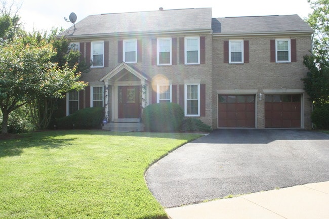 property at 105 Jewett Pl