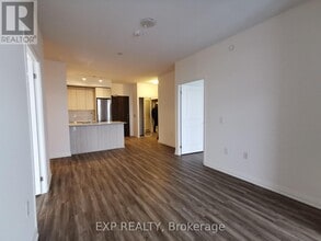 99 Eagle Rock Way in Vaughan, ON - Building Photo - Building Photo