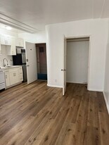 1781 Orchid Ave in Los Angeles, CA - Building Photo