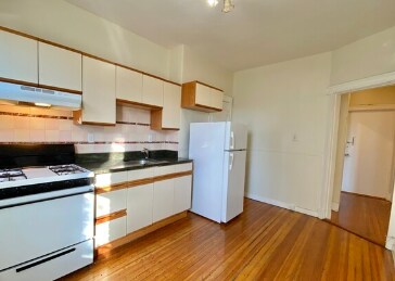 222 N Harvard St, Unit 6