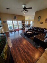 215 Landsburg Ct in College Station, TX - Building Photo - Building Photo