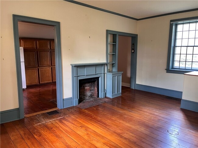 property at 410 N Main St