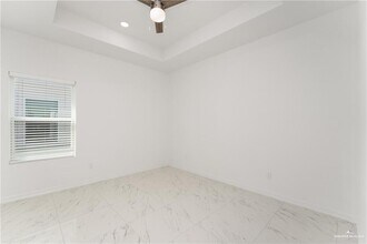 11 Notre Dame Ave in McAllen, TX - Building Photo - Building Photo