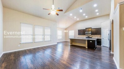 1974 Mexia Dr in Round Rock, TX - Building Photo - Building Photo