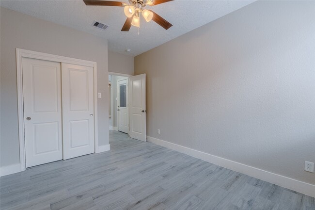 5807 Cypress Mound Ct